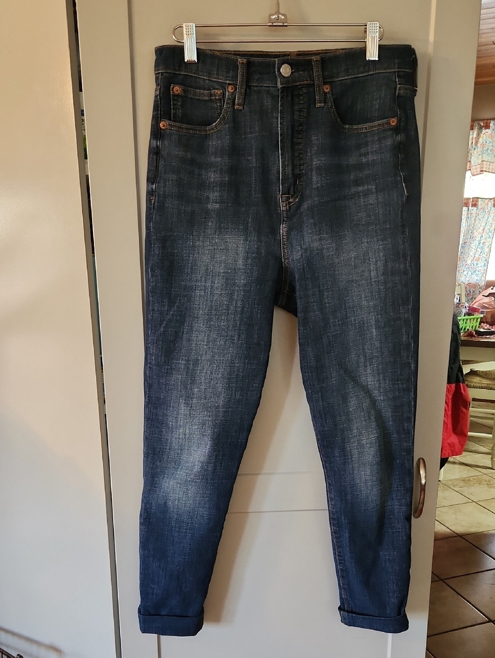 Gap True Skinny Jeans